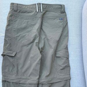 LL Bean convertible hiking zip-off pants/shorts. Youth sz 16.